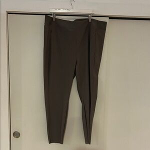 Athleta taupe Ankle Pants